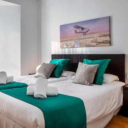 Homefeel Cartuja شقة *